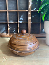 Load image into Gallery viewer, Beautiful Vintage Wood Decorative Bowl
