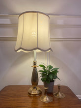 Load image into Gallery viewer, Vintage Brass Table Lamp