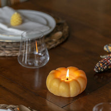 Load image into Gallery viewer, Pumpkin Beeswax Candle