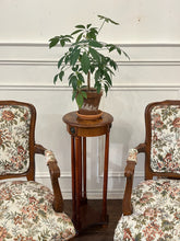 Load image into Gallery viewer, Small Vintage Round Top Side Table