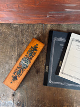 Load image into Gallery viewer, Beautiful Vintage Wooden Pencil Case