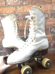 Vintage White Chicago Roller Skate Co. Roller Skates w/ Original Case