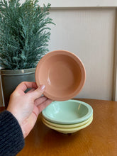 Load image into Gallery viewer, Vintage Mel Mac Set of 4 Bowls