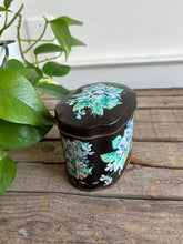 Load image into Gallery viewer, Huntley and Palmers Biscuits Tin