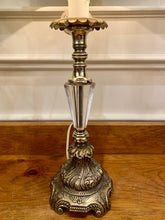 Load image into Gallery viewer, Gorgeous Vintage Lamp with Amazing Green Shade