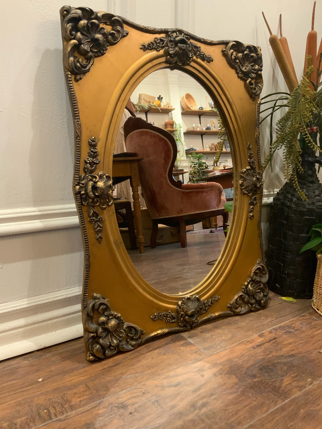 Exquisite Antique Gilt Gold Mirror