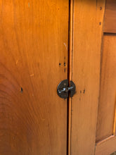 Load image into Gallery viewer, Antique Pine Dry Sink