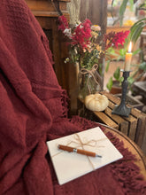 Load image into Gallery viewer, 100% Cotton Throw - Heart Weave - Burgundy