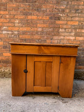Load image into Gallery viewer, Antique Pine Dry Sink