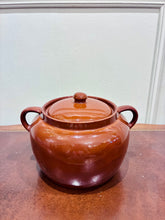 Load image into Gallery viewer, Awesome Vintage Brown Bean Pot
