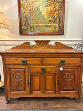 Load image into Gallery viewer, Gorgeous Scottish Oak Buffet