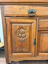 Load image into Gallery viewer, Gorgeous Scottish Oak Buffet