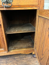 Load image into Gallery viewer, Gorgeous Scottish Oak Buffet
