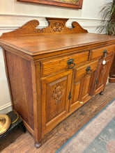 Load image into Gallery viewer, Gorgeous Scottish Oak Buffet