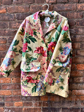 Load image into Gallery viewer, Super Cute Vintage Floral Rain Coat (S/M)