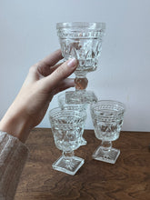 Load image into Gallery viewer, Set of 4 Beautiful Glasses Cut Glass