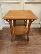 Load image into Gallery viewer, Antique Oak Parlour Table