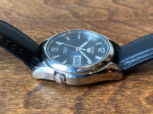 Load image into Gallery viewer, Vintage SEIKO 5 Automatic Watch