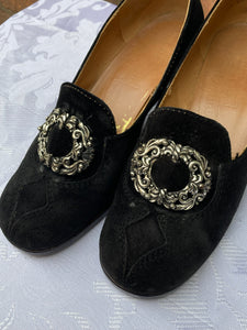 Incredible Vintage Black Suede 40s Style Pumps