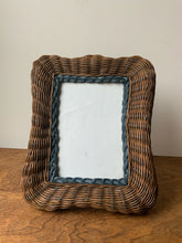 Load image into Gallery viewer, Woven Natural Frame