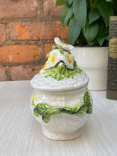 Load image into Gallery viewer, Vintage Lefton Daisy Japan Soup Tureen