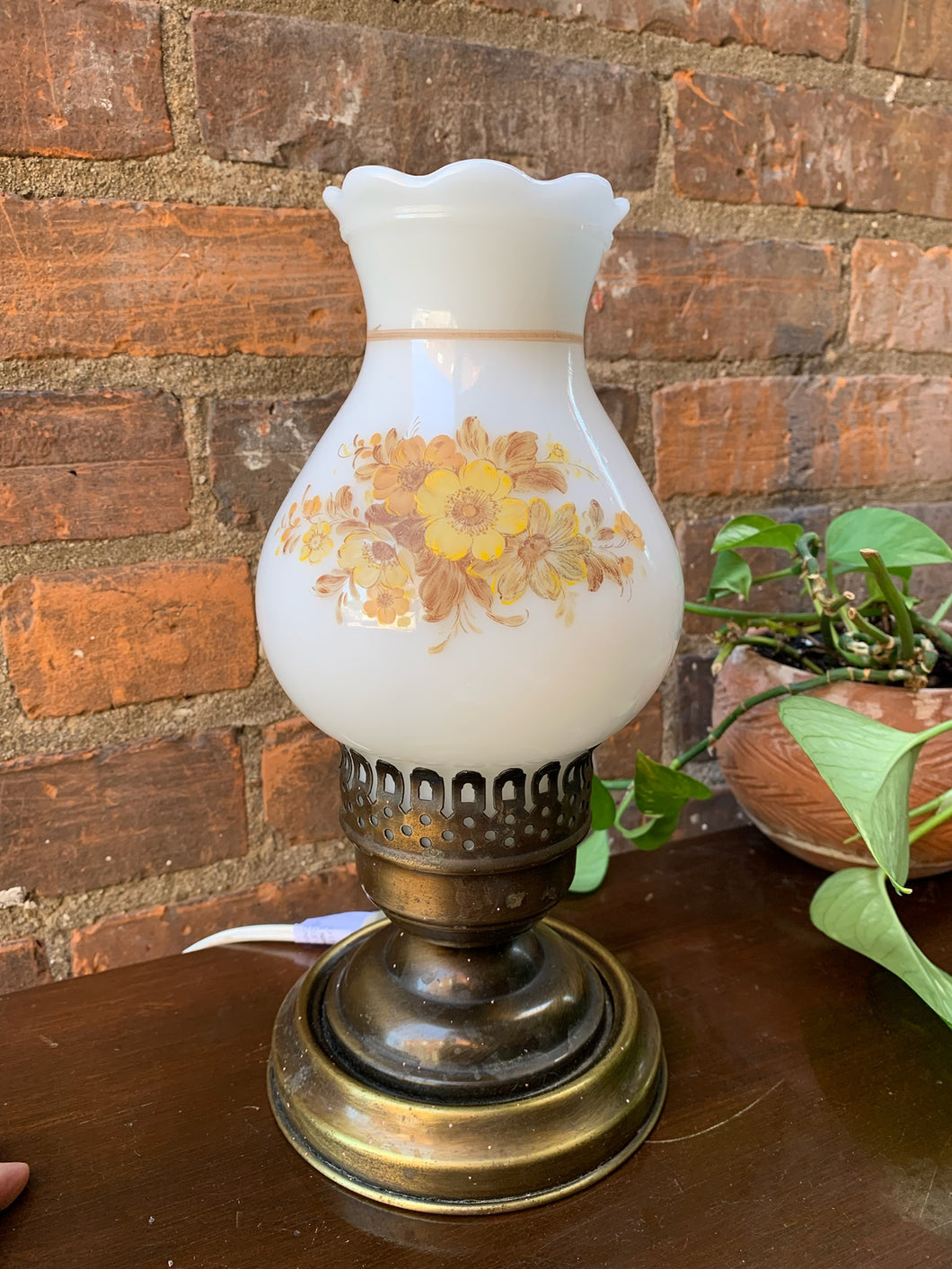 Vintage Floral Hurricane Lamp