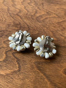 Beautiful Pearly White Clip On Earrings
