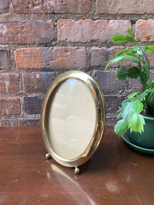 Oval 5x7 Brass Frame