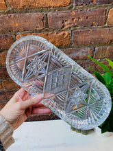 Load image into Gallery viewer, Beautiful Cut Crystal Oval Tray