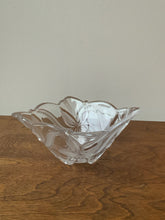 Load image into Gallery viewer, Pretty Square Etched Glass Bowl