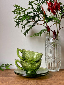 Vintage Indiana Daisy Avocado Green Cup and Saucers