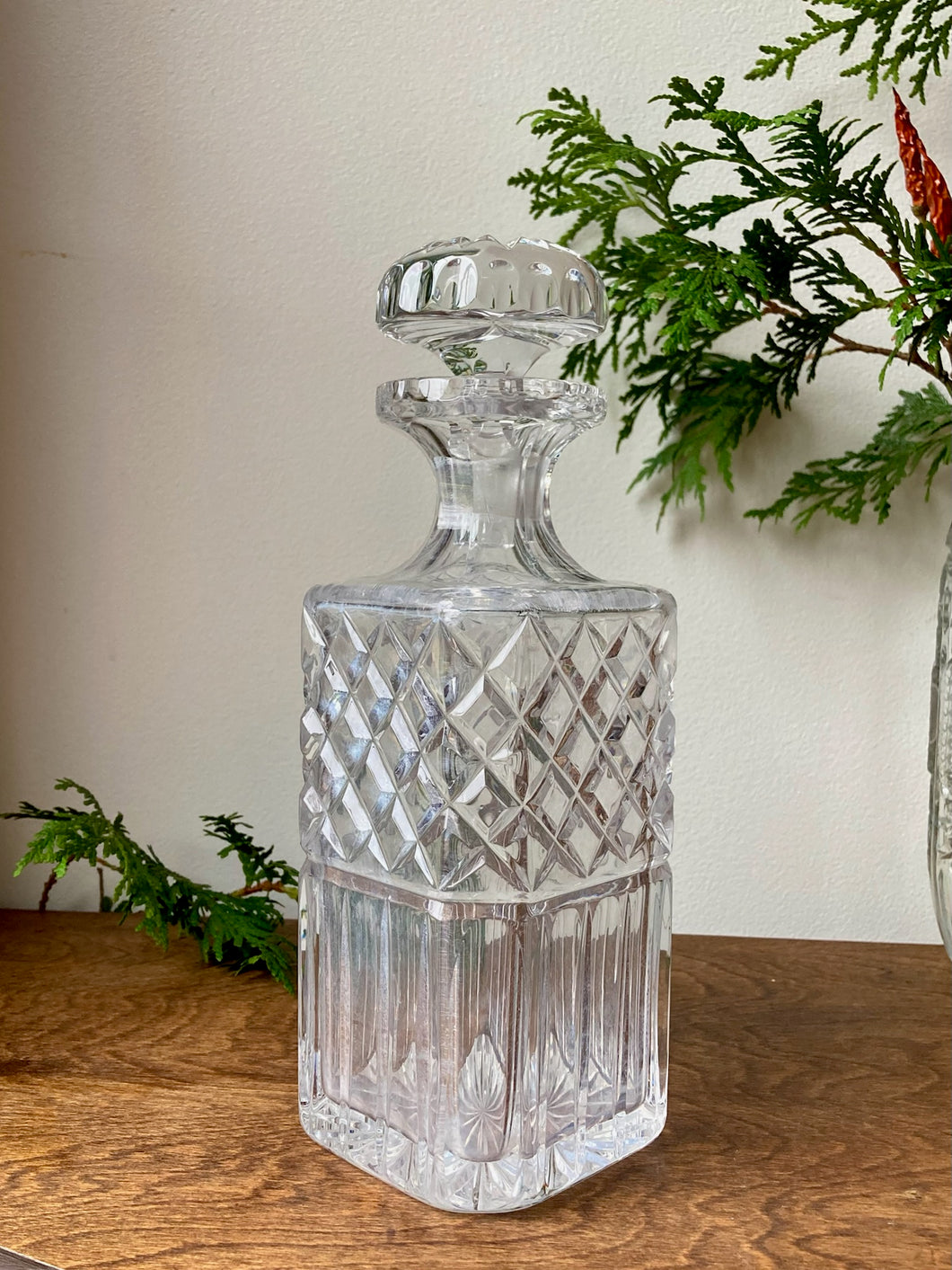 Beautiful Diamond Cut Crystal Decanter