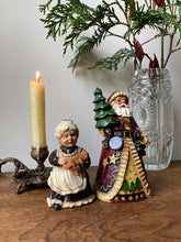 Load image into Gallery viewer, Mr. And Mrs. Claus (Pair)