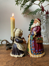 Load image into Gallery viewer, Mr. And Mrs. Claus (Pair)