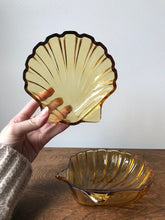 Load image into Gallery viewer, Vintage Amber Glass Shell Dish