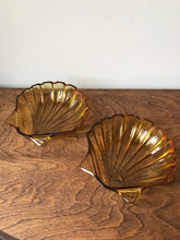 Load image into Gallery viewer, Vintage Amber Glass Shell Dish