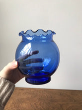 Load image into Gallery viewer, Blue Scalloped Edge Vase