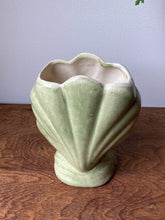 Load image into Gallery viewer, Green Shell Vase