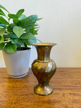 Load image into Gallery viewer, Vintage Small Twisted Brass Vase