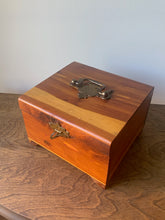 Load image into Gallery viewer, Beautiful Vintage Wood Box with Grass Hardware
