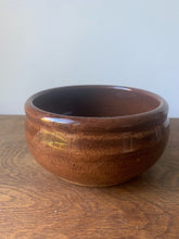Load image into Gallery viewer, Brown Pottery Bowl