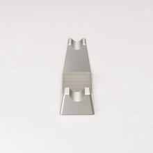 Load image into Gallery viewer, Safety Razor Stand - Henson Shaves
