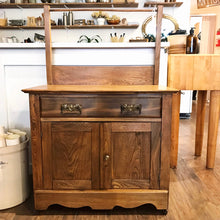 Load image into Gallery viewer, Beautiful Antique Oak Washstand