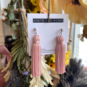 Soft Pink Plain Knot Earrings