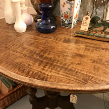 Load image into Gallery viewer, Beautiful Small Table with Oval Top &amp; Elaborate Legs